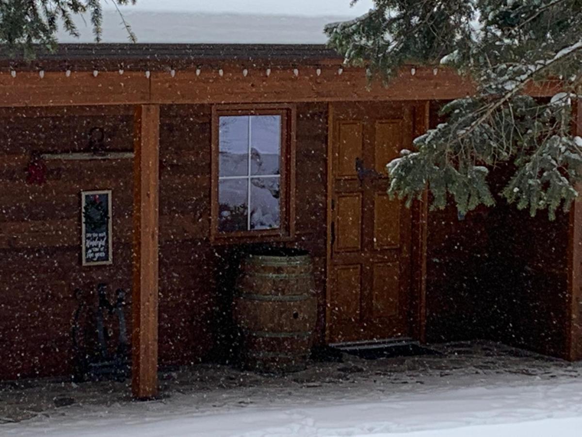 The Horse Lake Inn Lone Butte Exterior foto